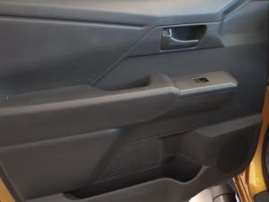 Toyota Hilux 2.8GD-6 double cab SRX 4x4 - Image 12