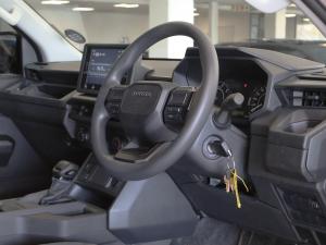 Toyota Hilux 2.8GD-6 double cab SRX 4x4 - Image 15