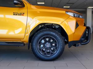 Toyota Hilux 2.8GD-6 double cab SRX 4x4 - Image 6