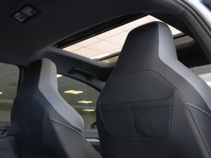 Volkswagen Golf 1.4TSI R-Line Plus - Image 19