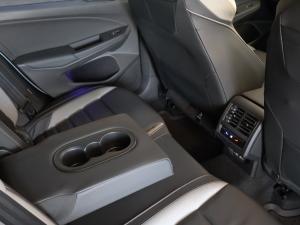 Volkswagen Golf 1.4TSI R-Line Plus - Image 28