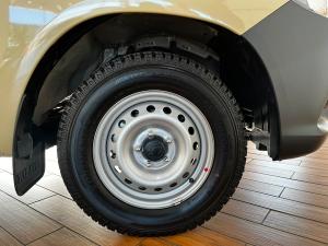 Toyota Hilux 2.0 single cab S (aircon) - Image 11
