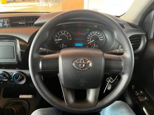Toyota Hilux 2.0 single cab S (aircon) - Image 16
