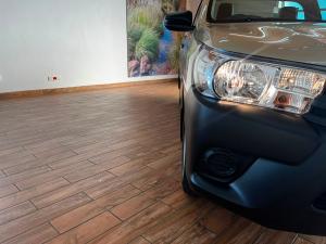 Toyota Hilux 2.0 single cab S (aircon) - Image 3