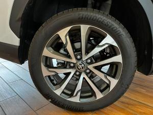 Toyota Corolla Cross 1.8 HEV XR - Image 10