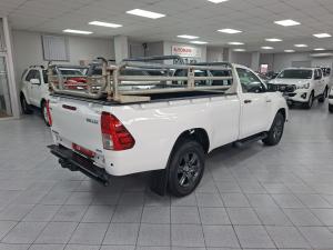 Toyota Hilux 2.4GD-6 single cab Raider manual - Image 2