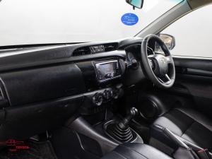 Toyota Hilux 2.0 (aircon) - Image 7