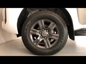 Toyota Hilux 2.4GD-6 single cab 4x4 Raider manual - Image 18