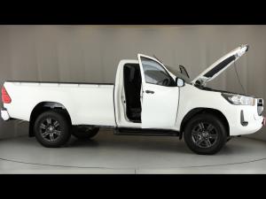 Toyota Hilux 2.4GD-6 single cab 4x4 Raider manual - Image 30
