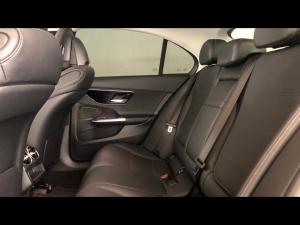 Mercedes-Benz C-Class C220d Avantgarde - Image 11