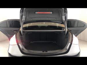Mercedes-Benz C-Class C220d Avantgarde - Image 13