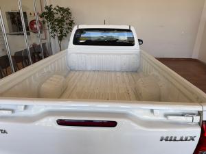 Toyota Hilux 2.0 single cab S (aircon) - Image 10