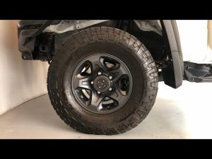 Toyota Land Cruiser 79 2.8GD-6 double cab auto - Image 18