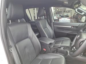 Toyota Hilux 2.8GD-6 48V double cab 4x4 Legend - Image 14