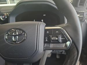Toyota Land Cruiser 300 3.3D GR-Sport - Image 10