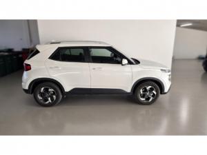 Hyundai Venue 1.0T Fluid auto - Image 3