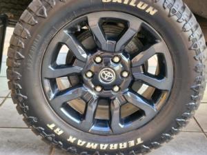 Toyota Hilux 2.8GD-6 double cab 4x4 Legend auto - Image 8