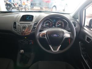 Ford Fiesta 5-door 1.4 Trend - Image 11