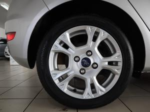 Ford Fiesta 5-door 1.4 Trend - Image 28
