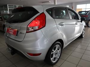 Ford Fiesta 5-door 1.4 Trend - Image 4