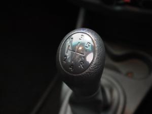 Nissan NP200 1.6i safety pack (aircon) - Image 14