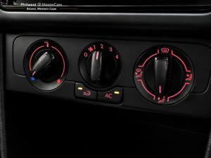 Volkswagen Polo Vivo hatch 1.6 Life - Image 18
