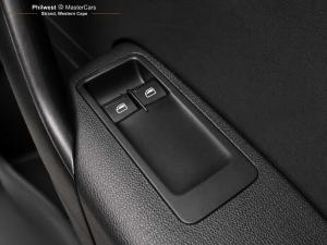 Volkswagen Polo Vivo hatch 1.6 Life - Image 25
