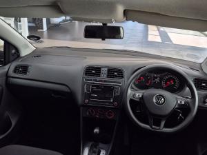 Volkswagen Polo Vivo hatch 1.6 Comfortline auto - Image 11