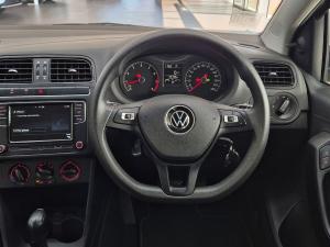 Volkswagen Polo Vivo hatch 1.6 Comfortline auto - Image 9