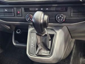 Volkswagen Transporter 2.0TDI Kombi SWB Trendline auto - Image 12
