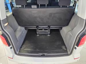 Volkswagen Transporter 2.0TDI Kombi SWB Trendline auto - Image 19