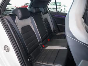 Volkswagen Golf 1.4TSI R-Line Plus - Image 18