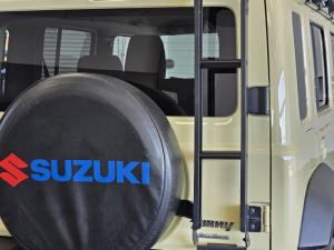Suzuki Jimny 1.5 GLX AllGrip 5-door auto - Image 24