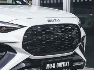 Isuzu mu-X 3.0TD Onyx XT 4WD - Image 2