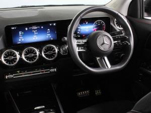 Mercedes-Benz GLA GLA200 Progressive - Image 16