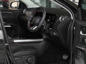 Mercedes-Benz GLA GLA200 Progressive - Image 20