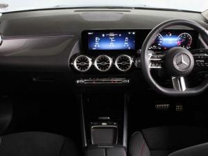 Mercedes-Benz GLA GLA200 Progressive - Image 2
