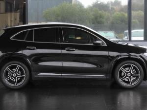 Mercedes-Benz GLA GLA200 Progressive - Image 5
