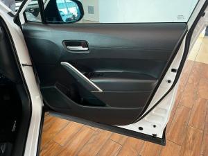 Toyota Corolla Cross 1.8 Hybrid XR - Image 22