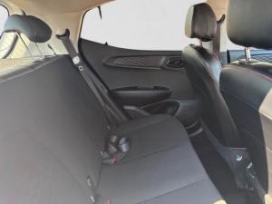 Hyundai Grand i10 1.2 Premium hatch - Image 15