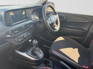 Hyundai Grand i10 1.2 Premium hatch - Image 17