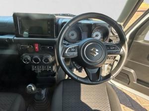 Suzuki Jimny 1.5 GLX AllGrip 3-door manual - Image 20