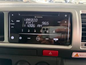 Toyota Hiace 2.5D-4D bus 14-seater GL - Image 10