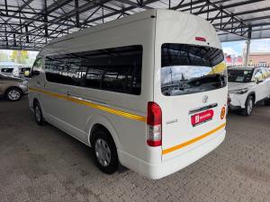 Toyota Hiace 2.5D-4D bus 14-seater GL - Image 16