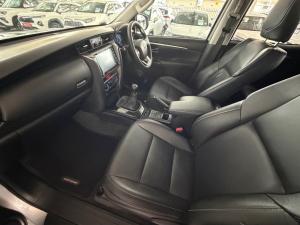 Toyota Fortuner 2.4GD-6 manual - Image 7