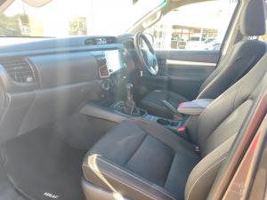 Toyota Hilux 2.4GD-6 double cab Raider manual - Image 7