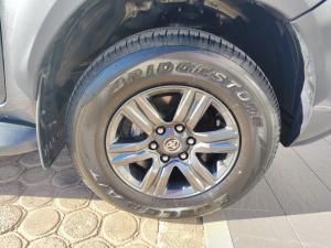 Toyota Hilux 2.4GD-6 double cab Raider manual - Image 21