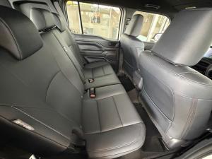 Toyota Land Cruiser FJ 2.7 4x4 VX - Image 13
