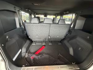 Toyota Land Cruiser FJ 2.7 4x4 VX - Image 15