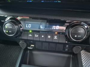 Toyota Hilux 2.8GD-6 double cab Legend auto - Image 14